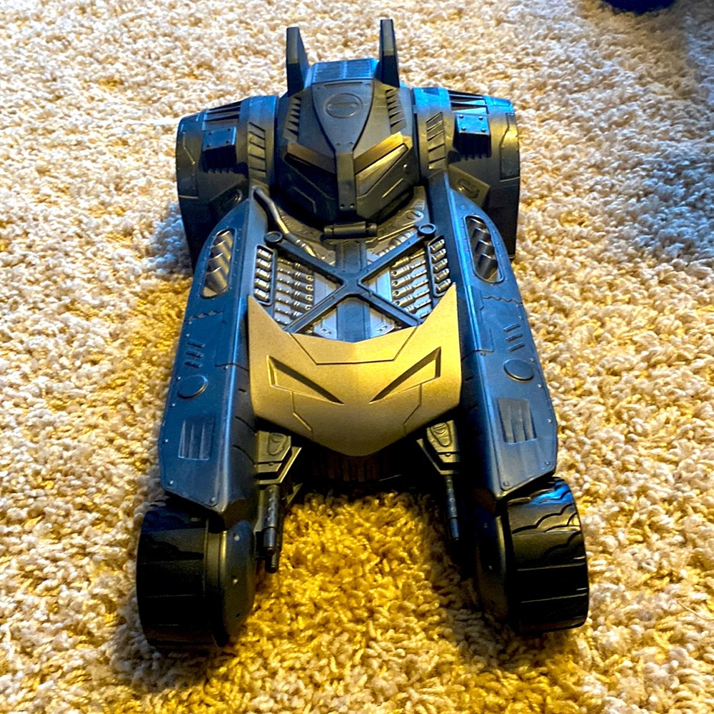 BATMAN BATMOBILE with BATMAN ACTION FIGURE